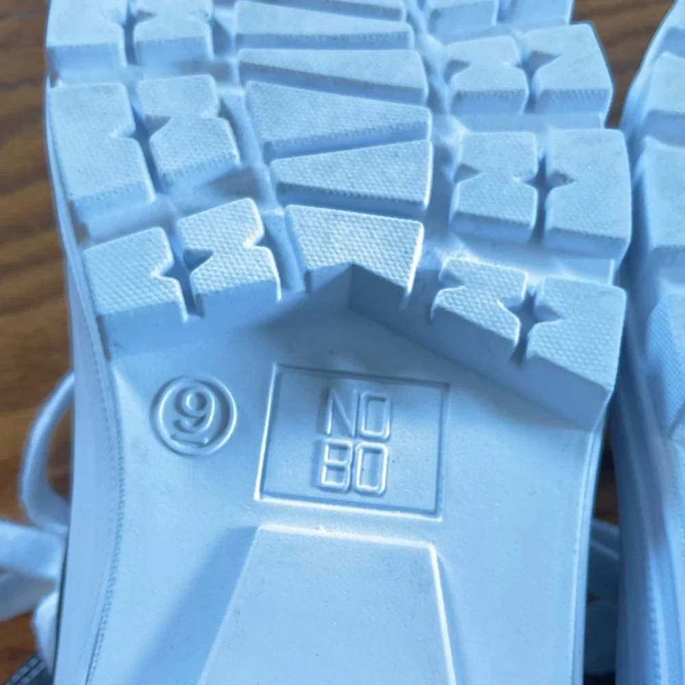 No Boundaries Women’s NB Lug Canvas High Top Sneaker, Sz 9 - Picture 6 of 9